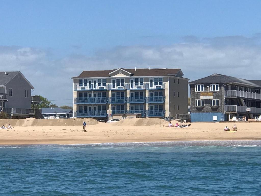 Misquamicut Beach Front Inn Westerly Exterior foto